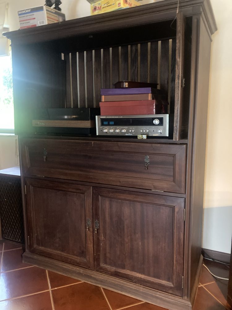Movel sala  em Mogno