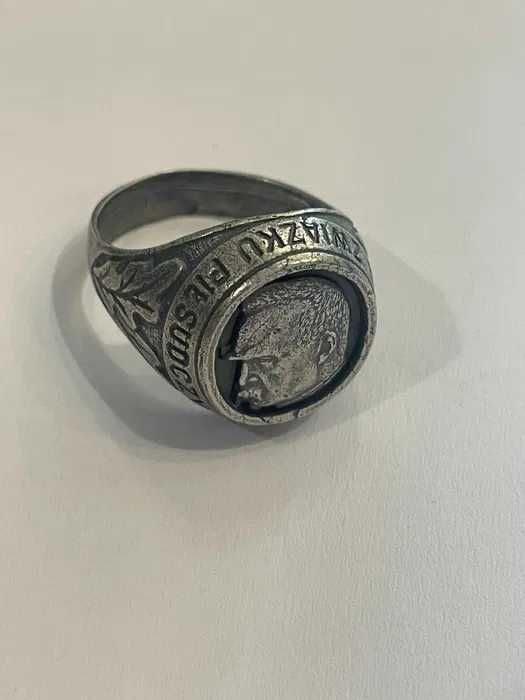 Srebrny sygnet patriotyczny – Józef Piłsudski, srebro 800