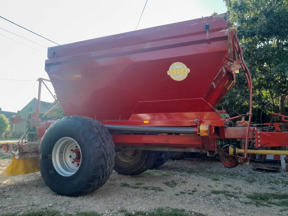 Rozsiewacz wapna Bredal K65A