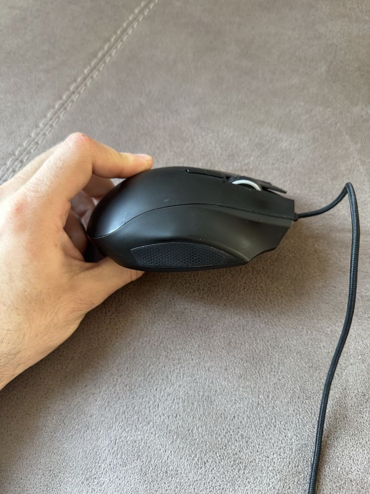 Игровая компьютерная мышь Razer Naga Chroma
