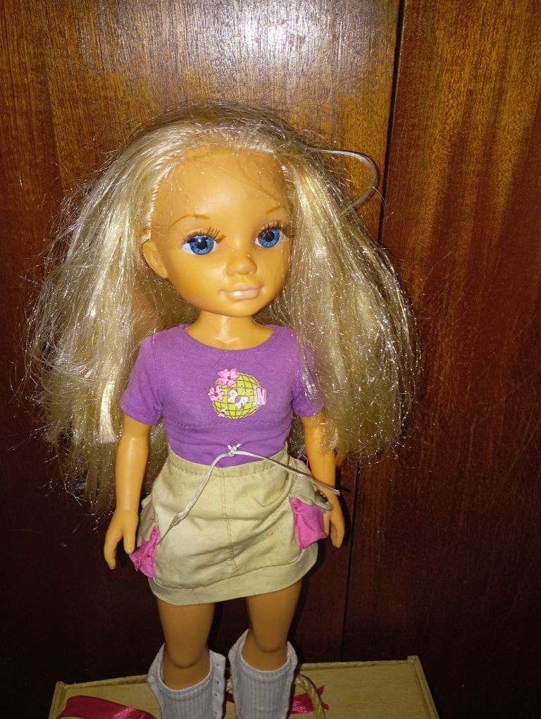Nancy boneca com roupa