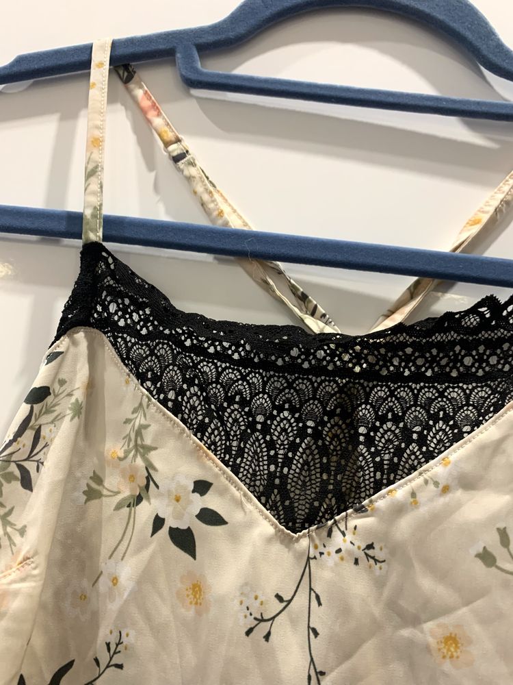 Koszulka bieliźniana z motywem kwiatów i koronką (S) H&M