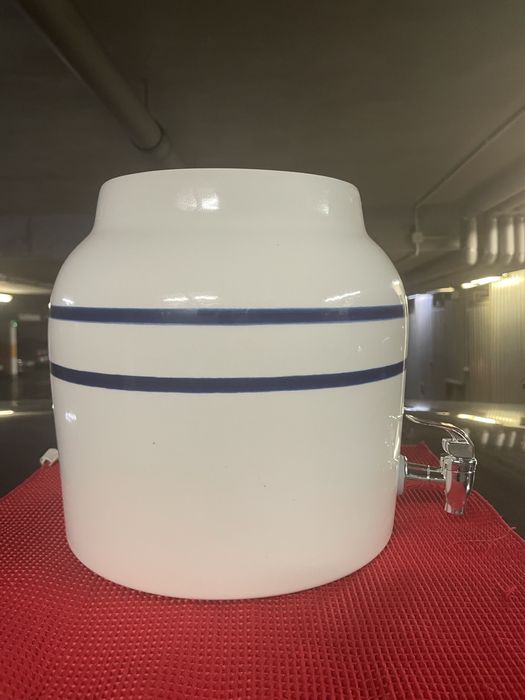 Sprzedam ceramiczny baniak do wody