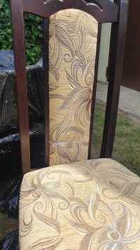 krzesła tapicerowane  i stół  niemal nowe