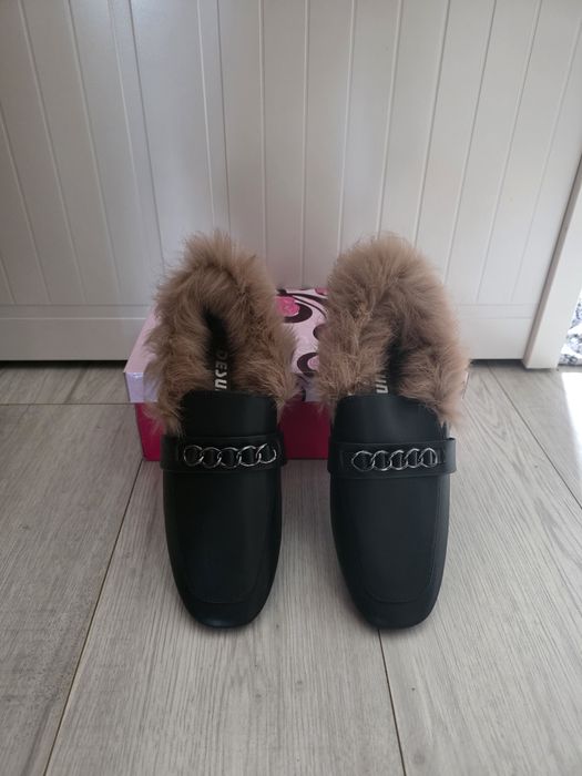 Nowe mokasyny z futerkiem
