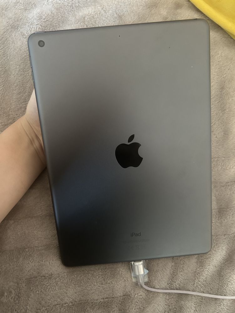 ipad  8 generacji z potwierdzeniem