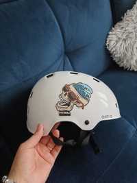 Kask oxelo M (55-59)