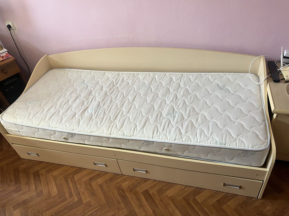 Продаю ліжко 1 спальне