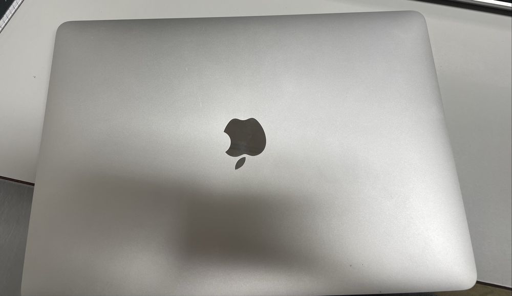 Macbook Air M1 2022