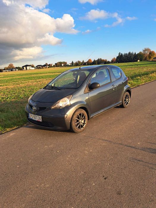 Toyota Aygo w automacie z klimą