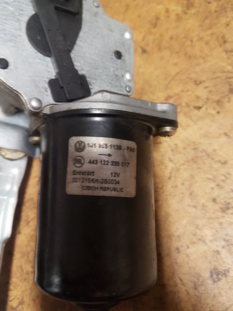 Mechanizm wycieraczek VW Bora  1J195  5113B