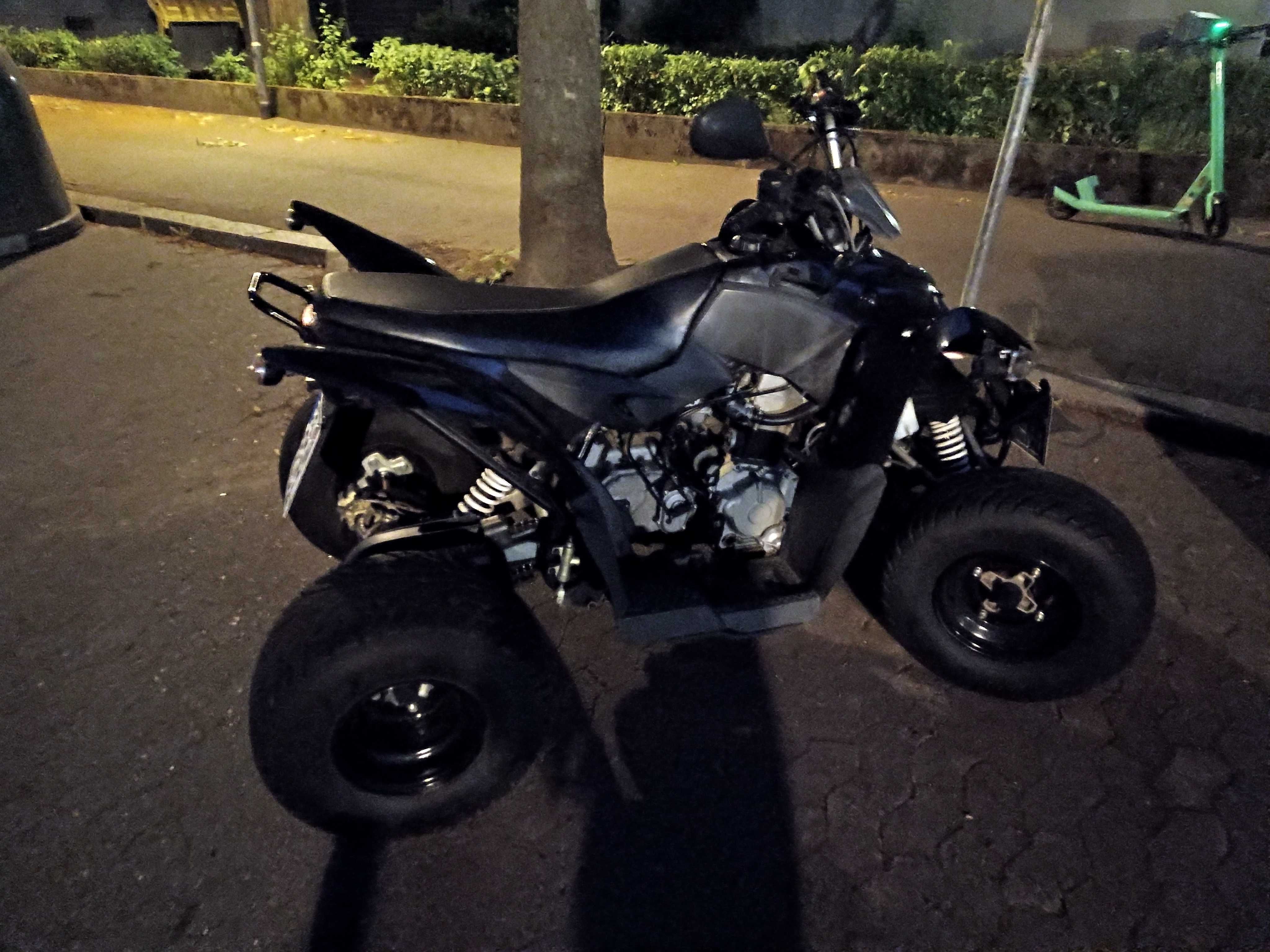 Aeon Cobra 320 quad ATV 2015