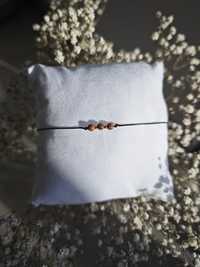 Bransoletka na sznurku z kamieniami naturalnymi