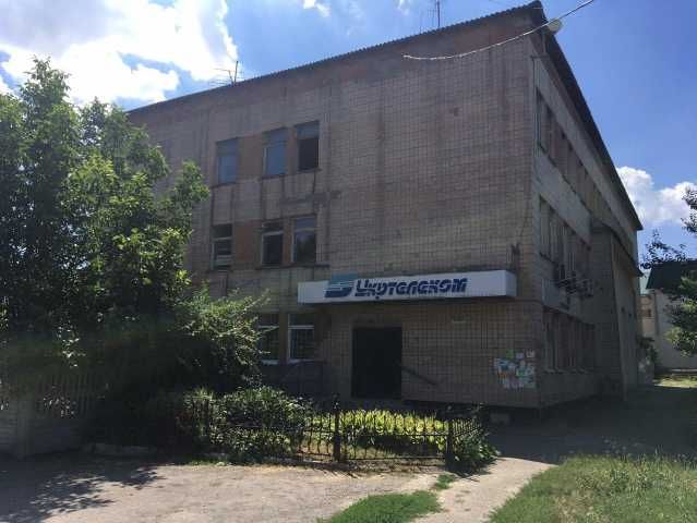 Здається приміщення 1 поверх фасад 109 кв.м Соборності рем. канікули
