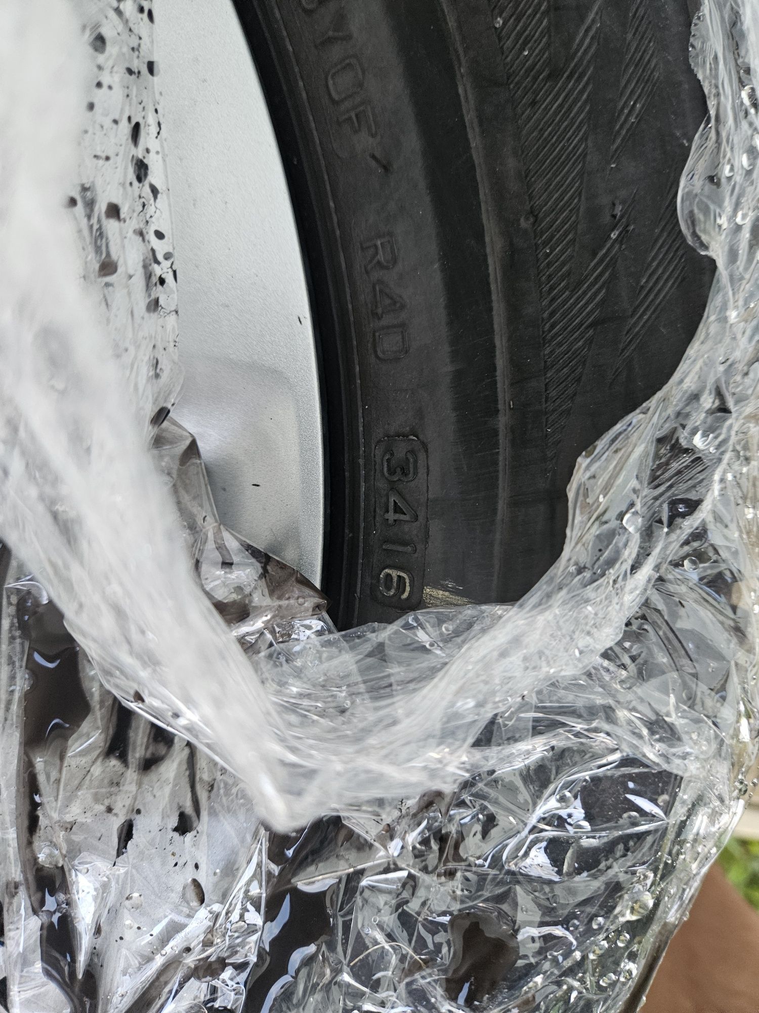 Felgi Opel Astra 5x105 16 z oponami