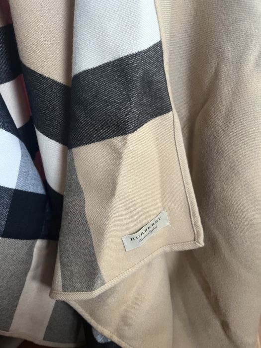 Poncho Burberry Camel