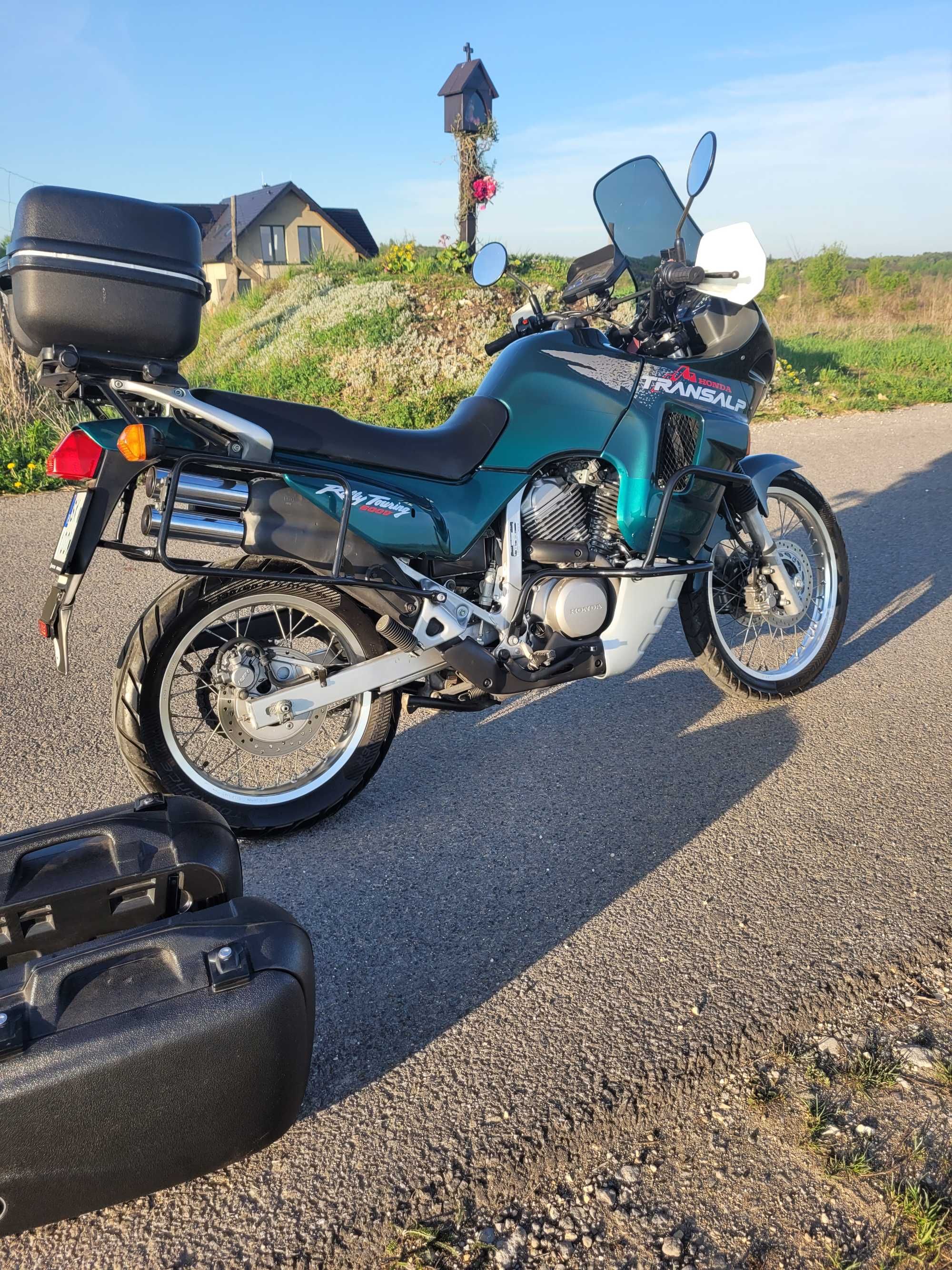 Sprzedam Honda Transalp XL600V. Stan kolekcjonerski.