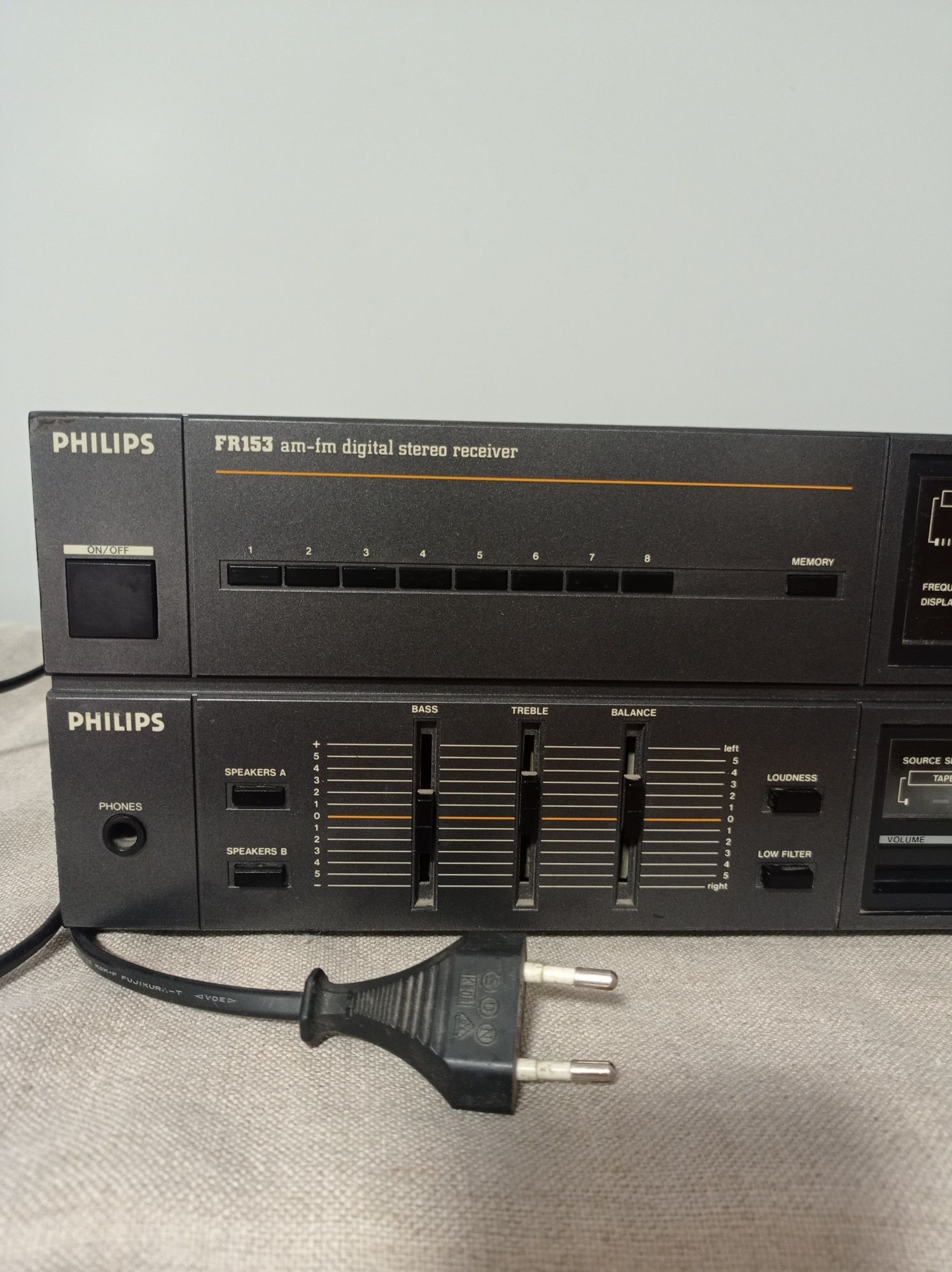 Цифровой стерео ресивер Philips. Japan