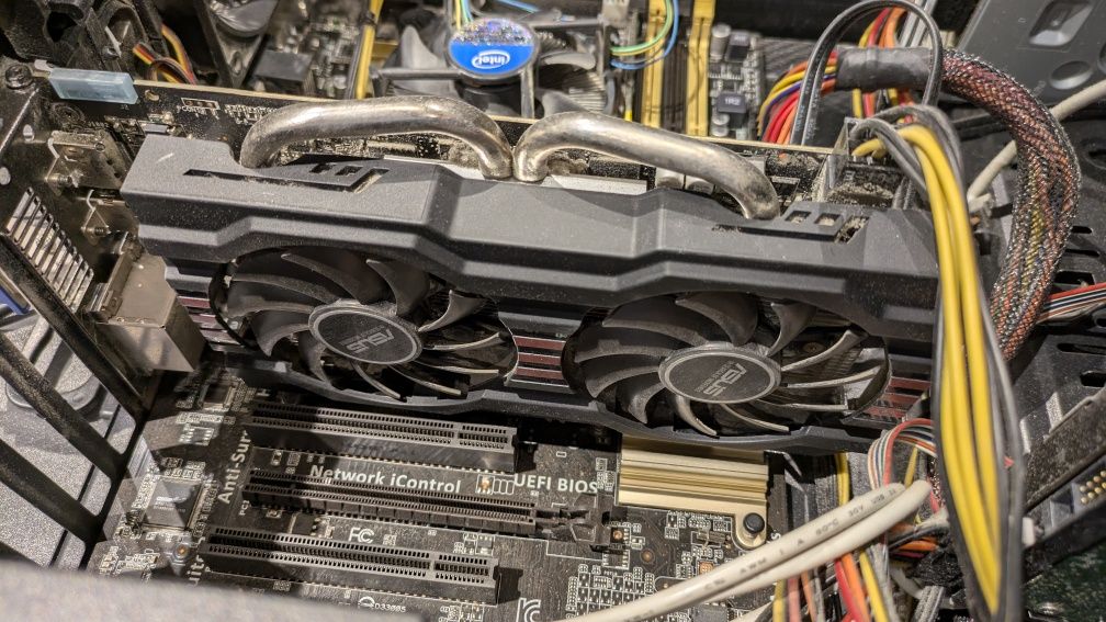 Продам ПК з монітором Core i5-4670, 8gb, Radeon R9 200.