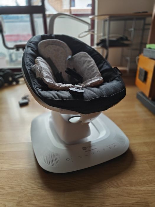 Ovo de bebê. Como novo.