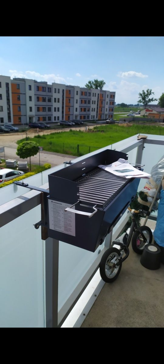 Grill balkonowy, używany.
