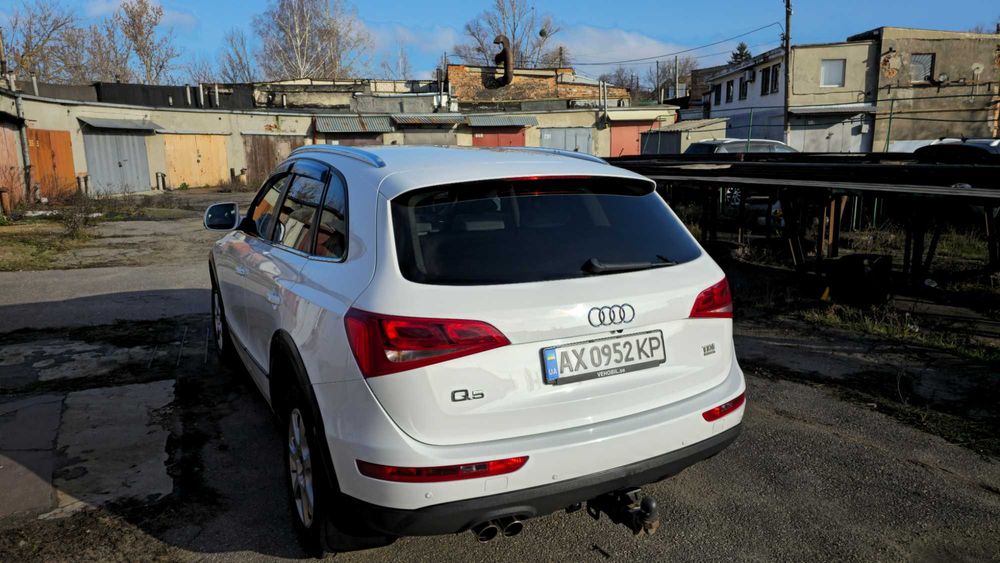 Продам AUDI Q5 2.0 TDI