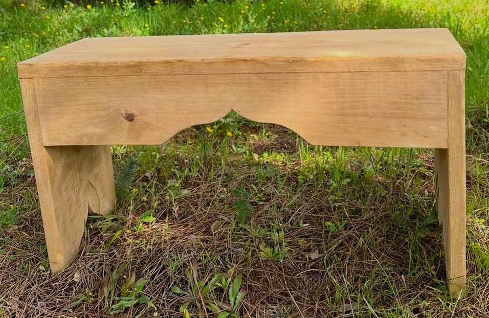 Banco rustico em pinho cru