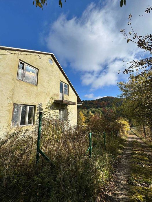 Продаж будинку з ділянкою 21 сот в с. Рокитне