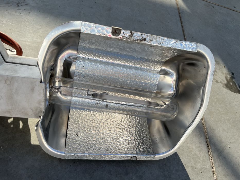 Lampy do doświetlania roślin