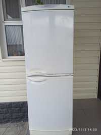 Продам двокамерний холодильник LG