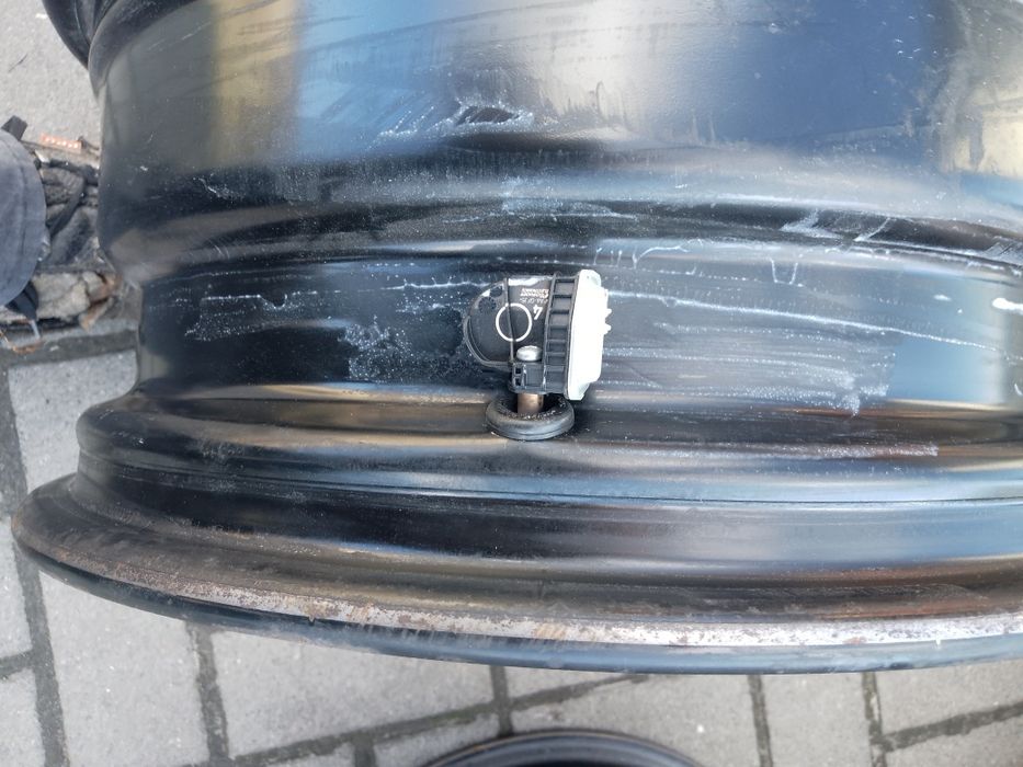 Felgi 16" Opel 5x105 orginalne, czujniki w komplecie