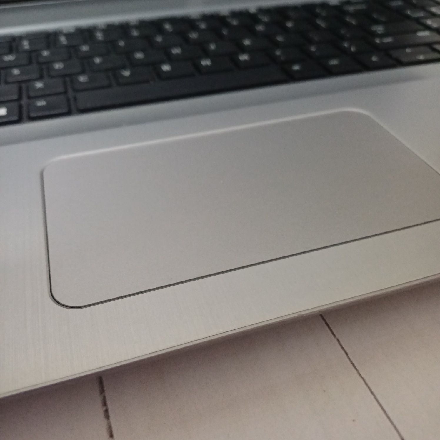 НР 470 G4 Core i5 (i7-7500U) 16 Гб 512 гб