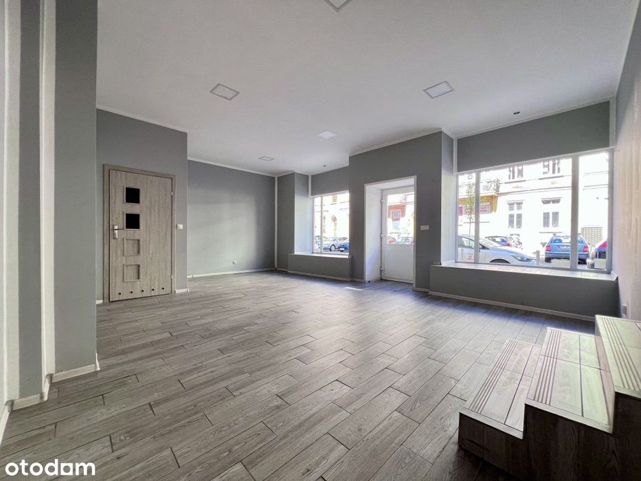 Lokal użytkowy (51,25m2) z witrynami - Al. Piastów