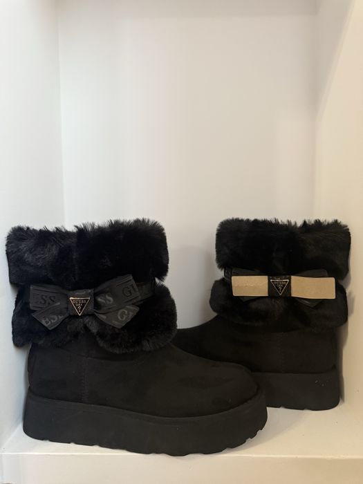 Угги уггі Guess розмір американський 9, європейський 40