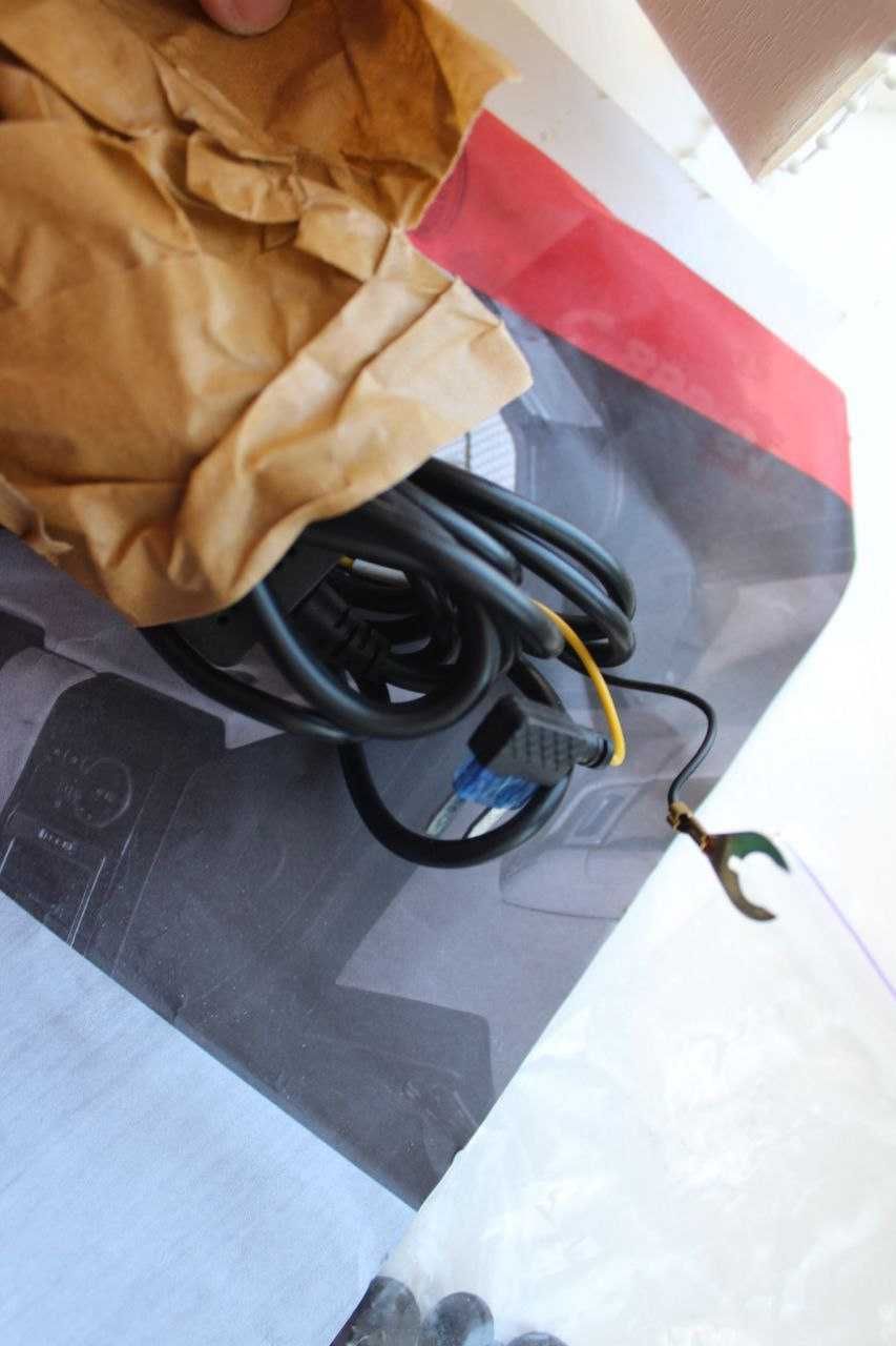 Відеореєстратор з камерою заднього виду DVR Q98