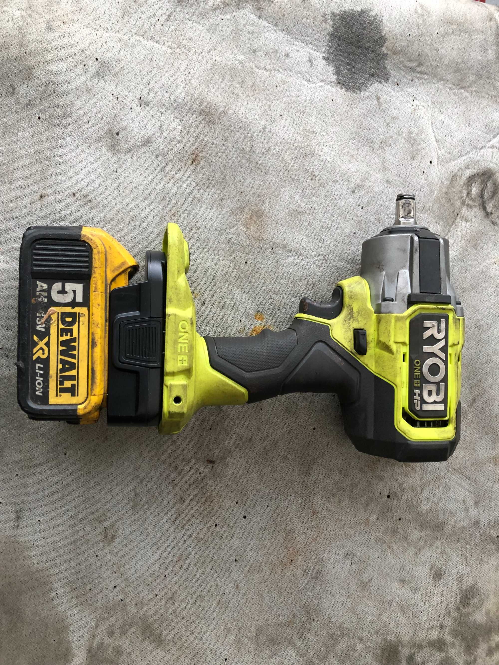 Adapter ,przejściówka DEWALT do elektronarzędzi RyOBI