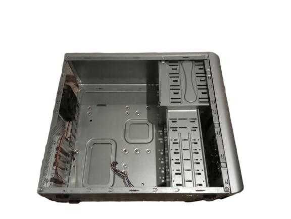 Obudowa do komputera PC srebrna LogicConcept B15 z wentylatorem tylnym