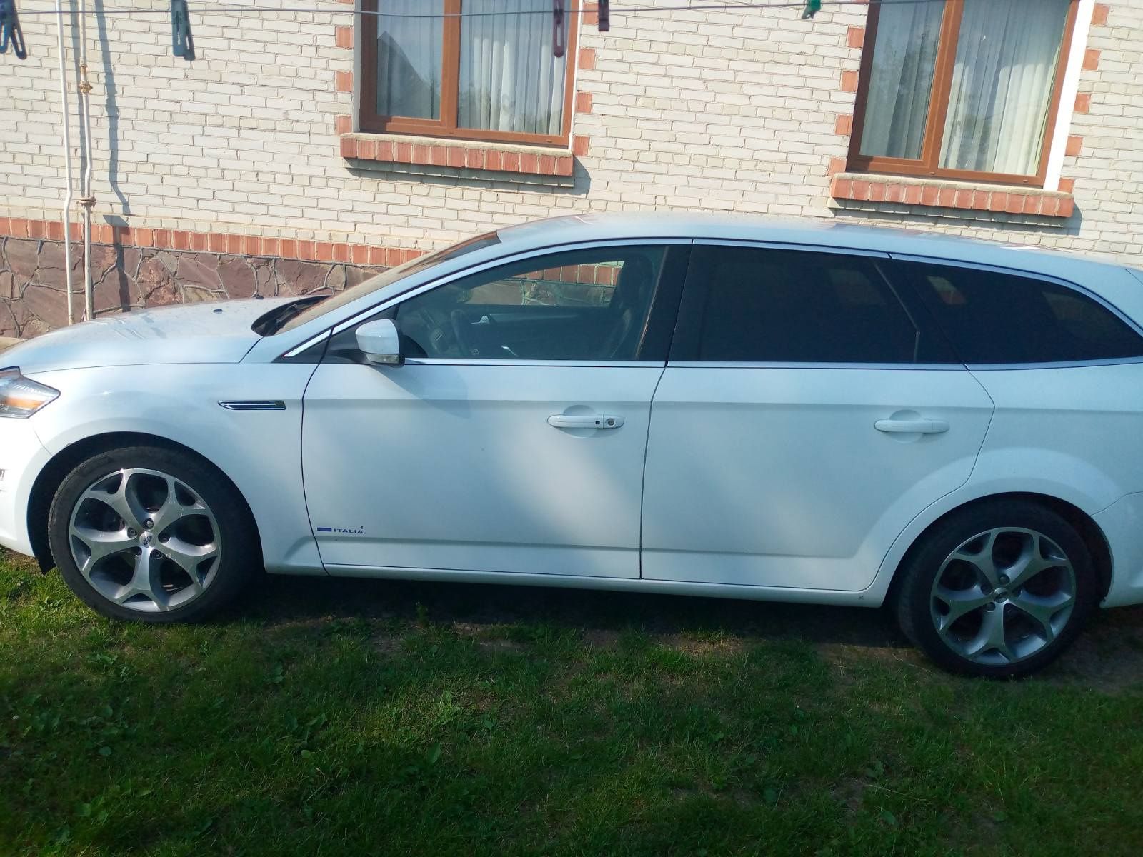 Ford Mondeo 2.0  tdci 2013. рік