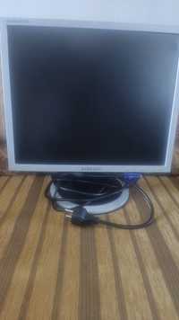 Монітор samsung SyncMaster 740n