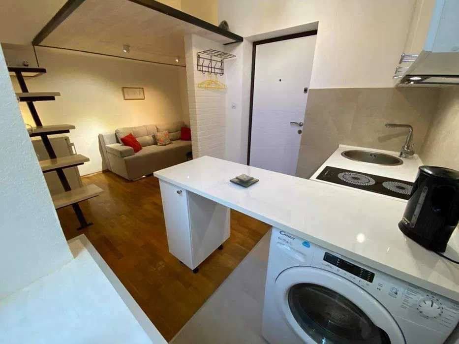 Оренда квартири студії біля Золотих Воріт та Пейзажної аллеї