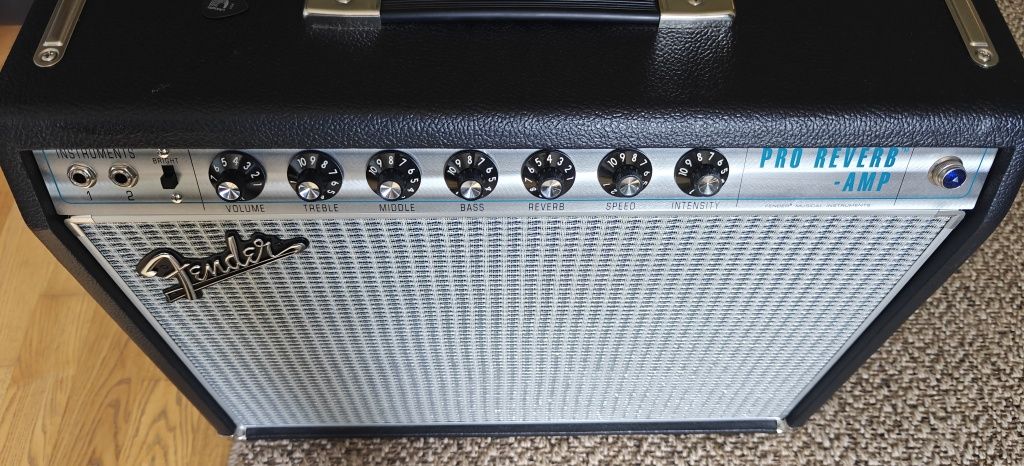 Fender 68 Custom Pro Reverb 40W Combo lampowe  wzmaciacz gitarowy