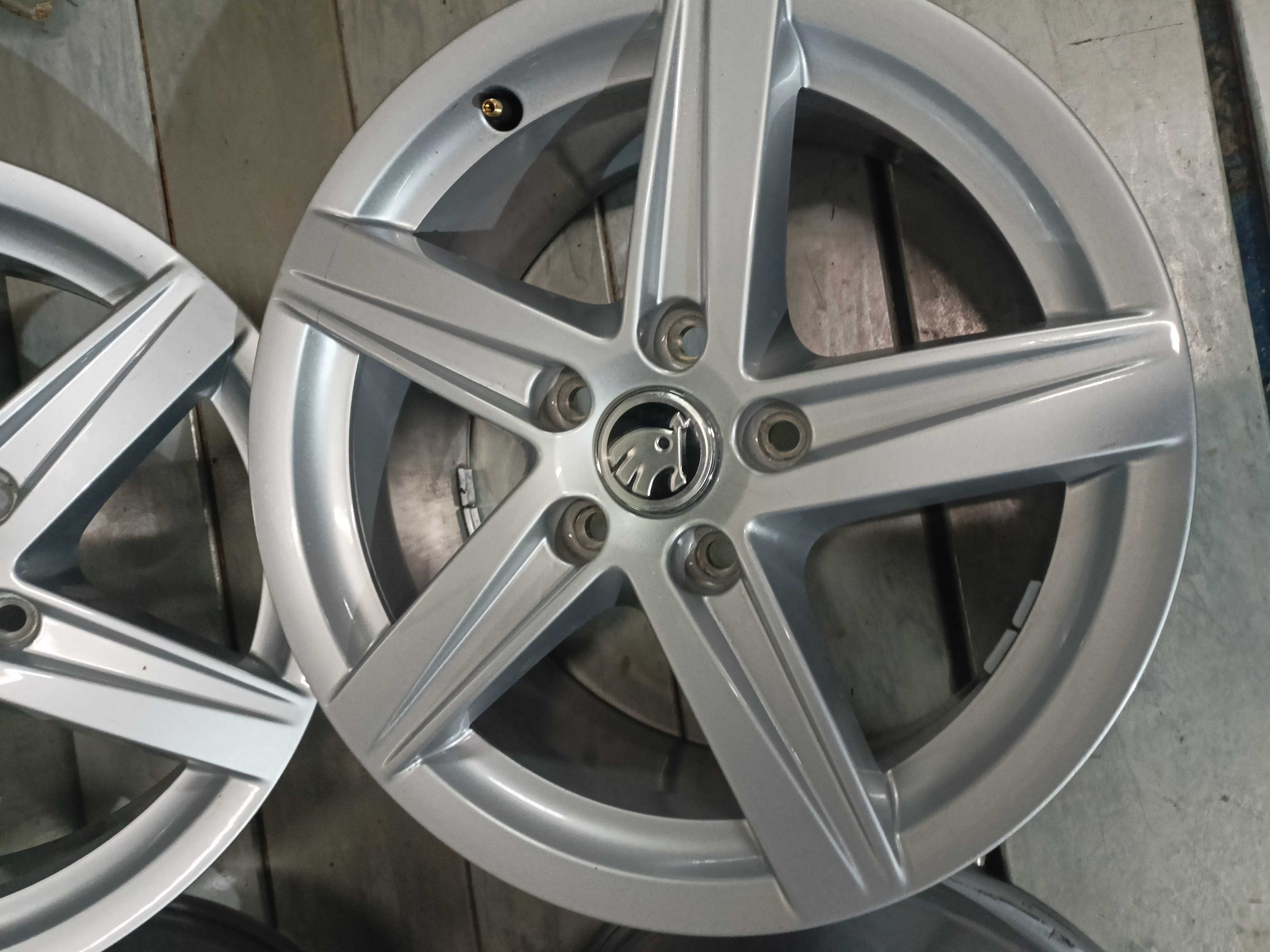 44# Alufelgi 16" 5x112 SKODA