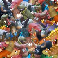 Іграшки пластикові Ферма та Динозаври від DeAgostini