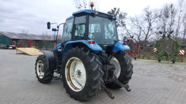 Ciągnik New Holland TS 100