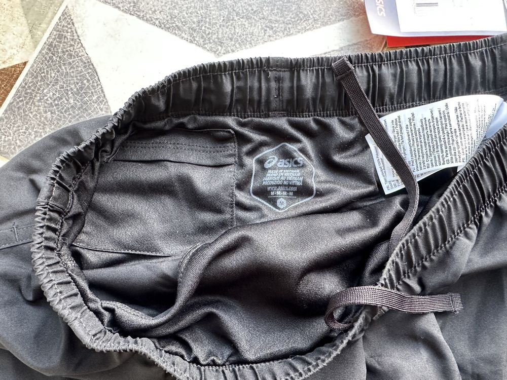 Шорты для бега ASICS Core Split