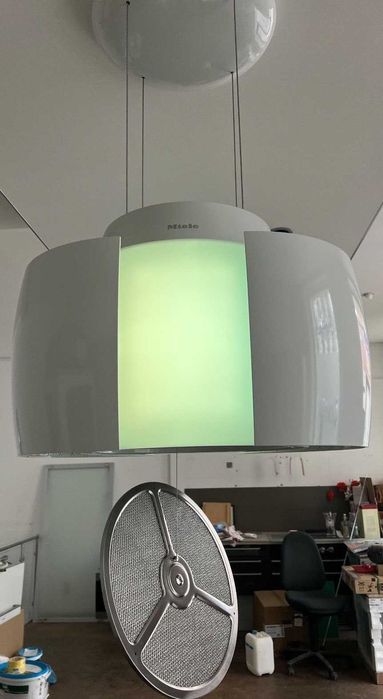 Okap wyspowy Miele DA 7378 D Aura. Jedyny, niepowtarzalny