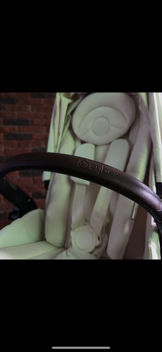 Cybex melio cotton white na gwarnacji.