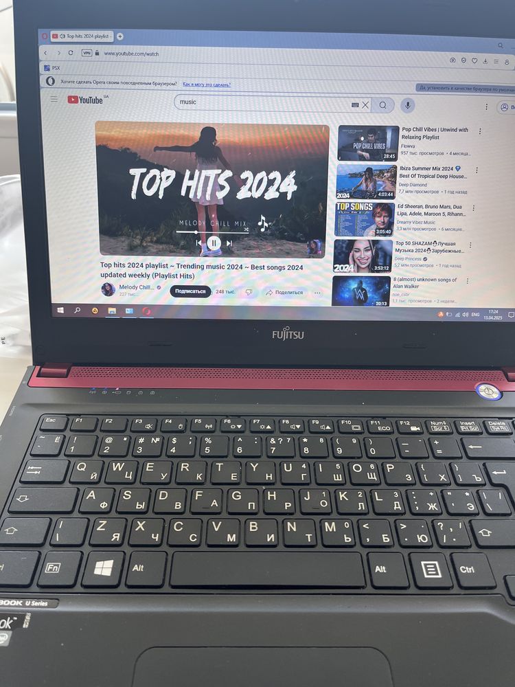Ноутбук Fujitsu lifebook uh572 13.3" i5 3337u