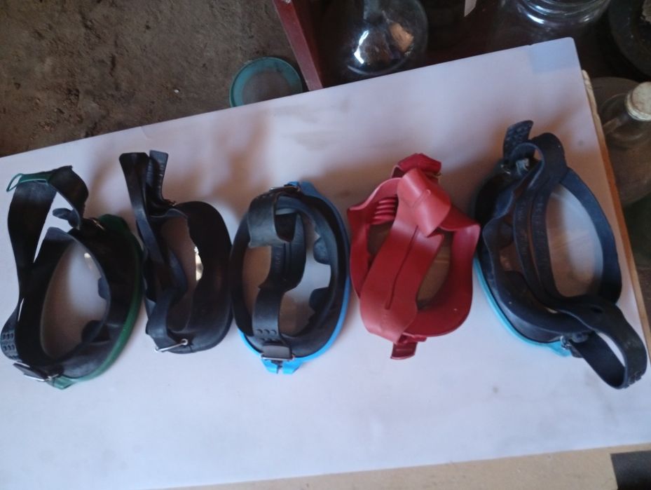 Маски для плавания одним лотом или по одной.