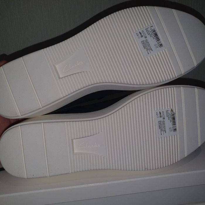 Жіночи кросівки Clarks нові, 41розміру